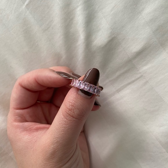 Adina’s Jewels eternity baguette ring, pink - Picture 2 of 2